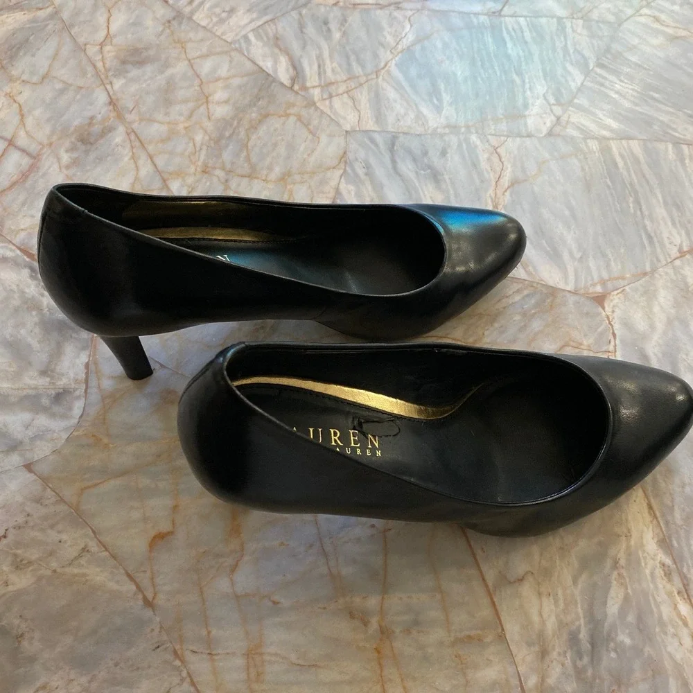 Lauren Ralph Lauren Harper Black Leather Round Toe Stiletto Pumps 7B 11739 E 14